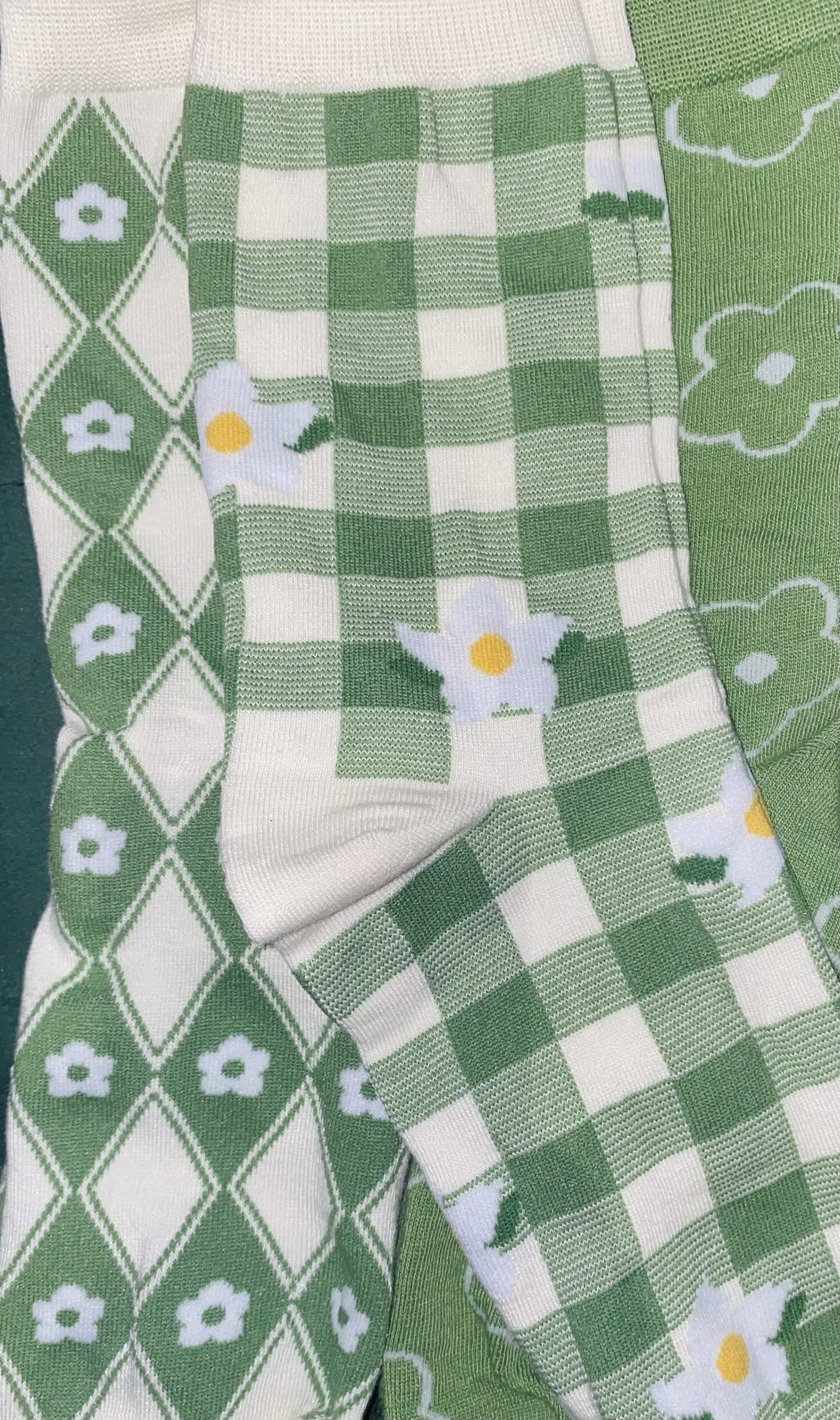 Lot de 3 chaussettes vert matcha motifs fleuris