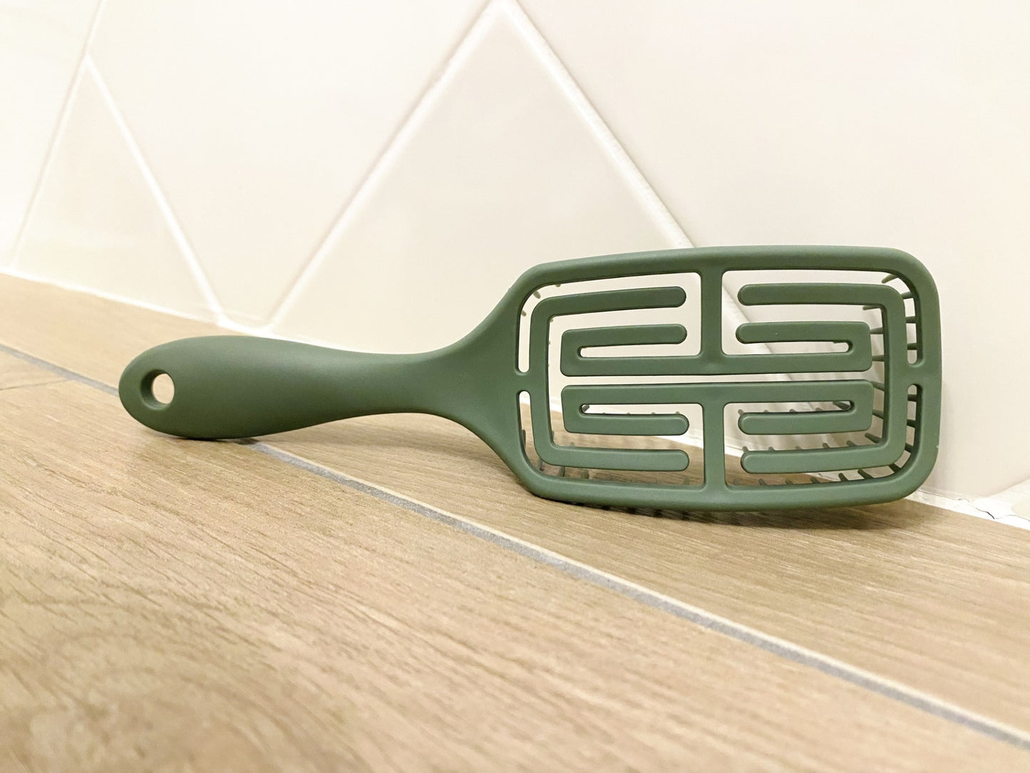 Brosse à cheveux anti-casse – Verte 20 cm