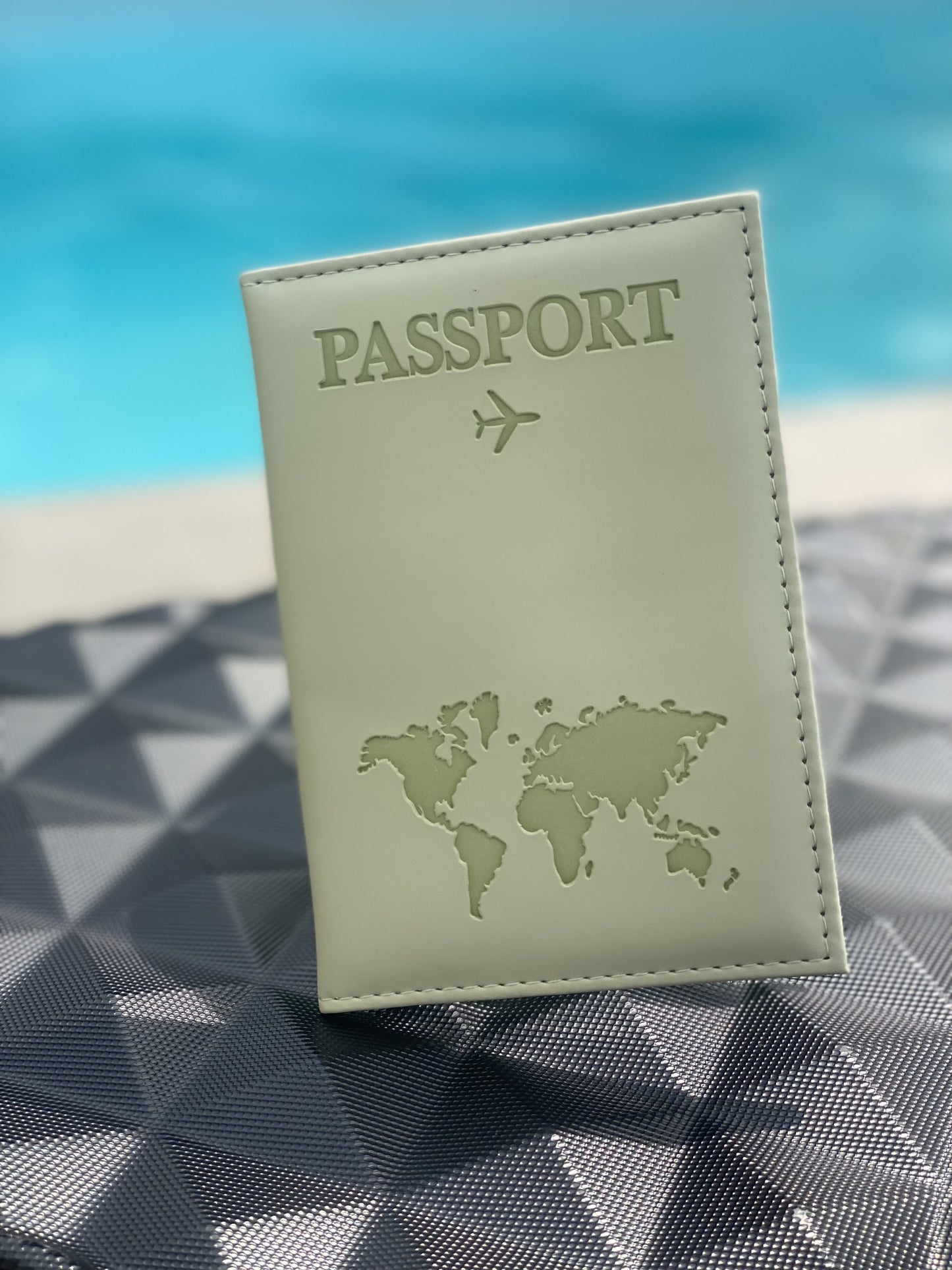 Protège-Passeport Vert Matcha – Design Carte du Monde
