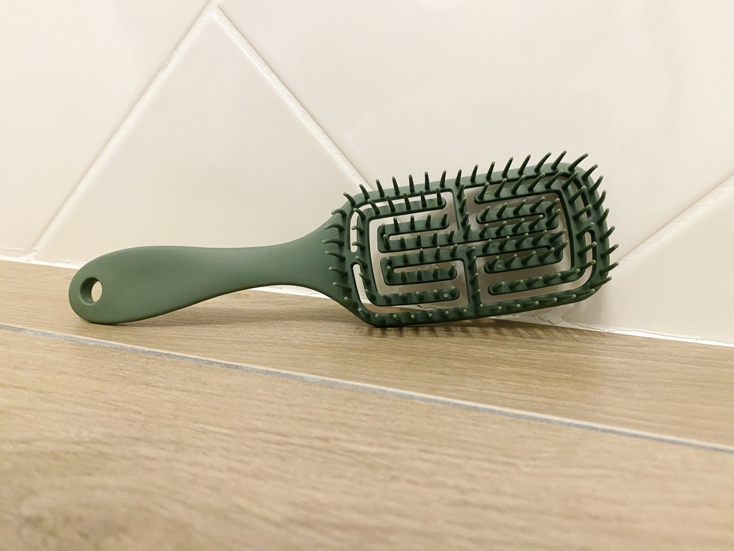 Brosse à cheveux anti-casse – Verte 20 cm