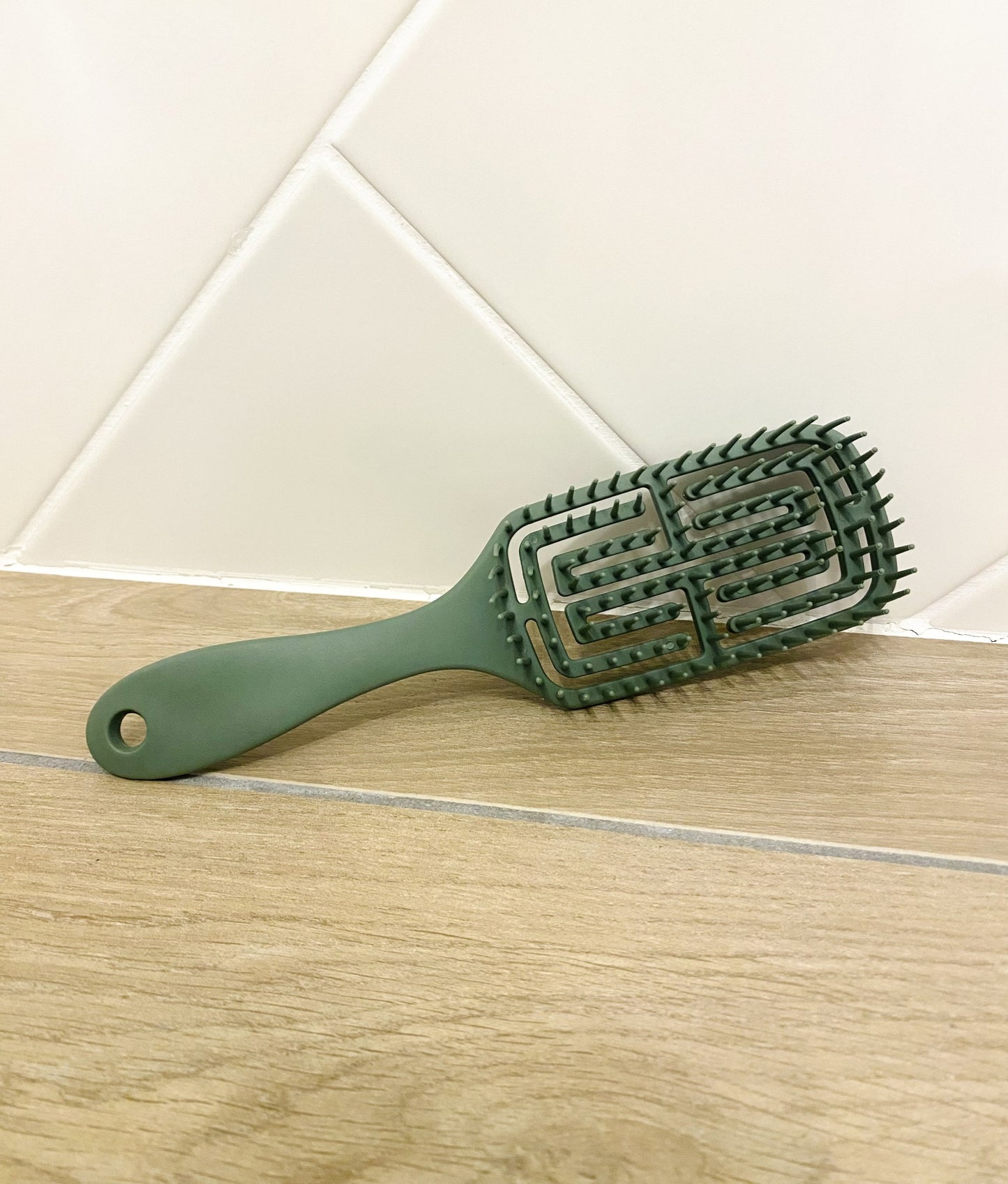 Brosse à cheveux anti-casse – Verte 20 cm
