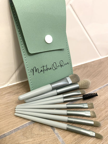 Set de 8 pinceaux maquillage avec pochette verte – MatchaOuRien