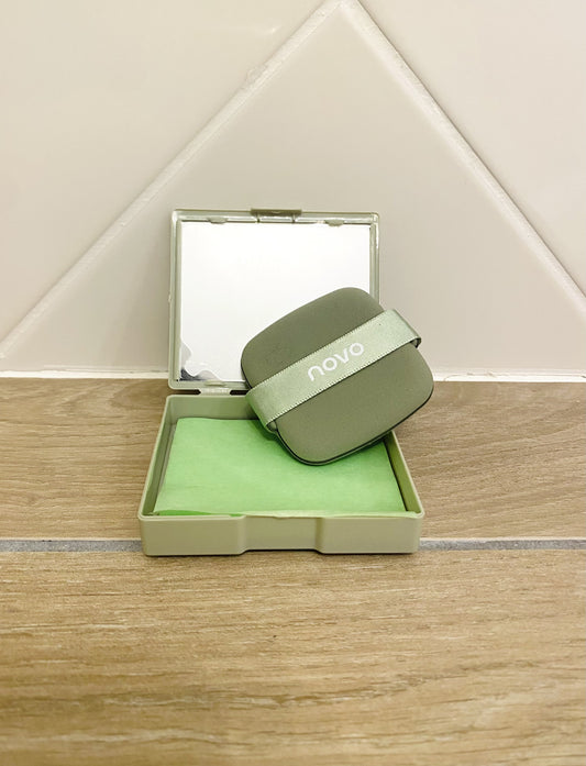 Boîte matifiante 2-en-1 : 100 papiers absorbants + miroir